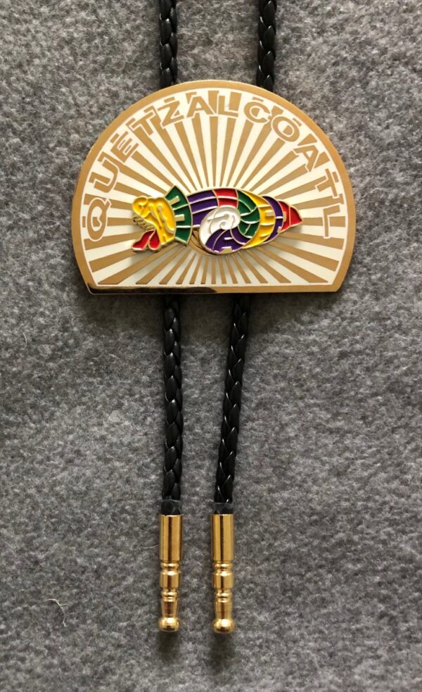 Q Fan Bolo Tie in Gold and White